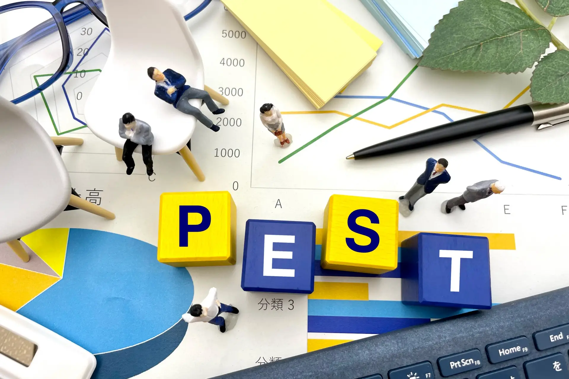 PEST分析とは？ 10分でわかりやすく解説の画像